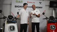 PT VKTR Teknologi Mobilitas (VKTR) menggandeng PT Gaya Abadi Sempurna Tbk (GAS) untuk mengembangkan ekosistem kendaraan listrik di Indonesia.