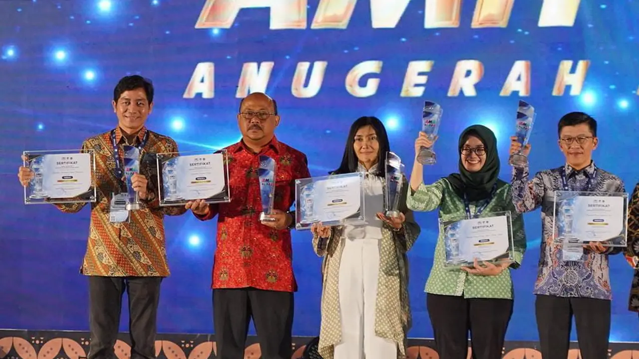 Dalam ajang Anugerah Media Humas (AMH) Tahun 2022, Kemenko Perekonomian meraih Predikat Terbaik I untuk kategori Media Audio Visual. (Dok ekon.go.id)