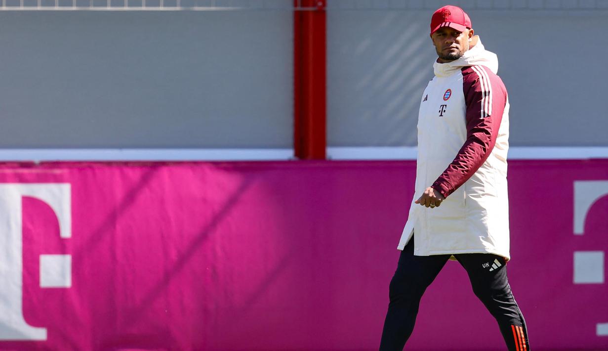 Untuk diketahui, Bayern Munchen lolos ke perempat final Liga Champions 2024/2025 usai mengandaskan Bayer Leverkusen. (Alexandra BEIER/AFP)