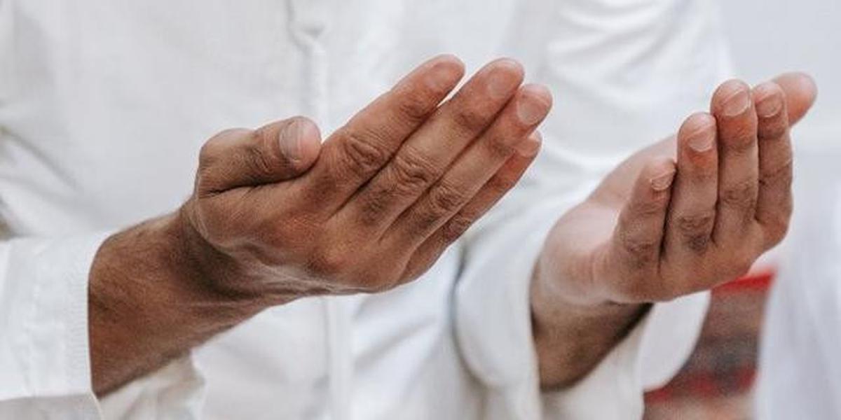 Doa Bulan Rajab Lengkap, Buka Pintu Keberkahan Menuju Ramadan