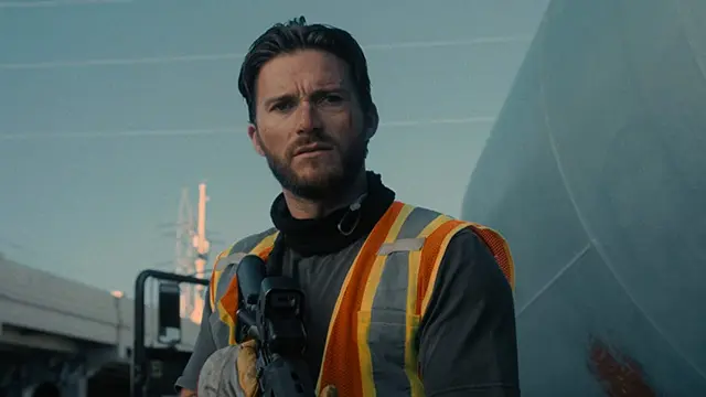 Salah satu perampok bernama Jan diperankan Scott Eastwood dalam Wrath of Man. (Foto: Metro Goldwyn Mayer/ Miramax/ IMDb)