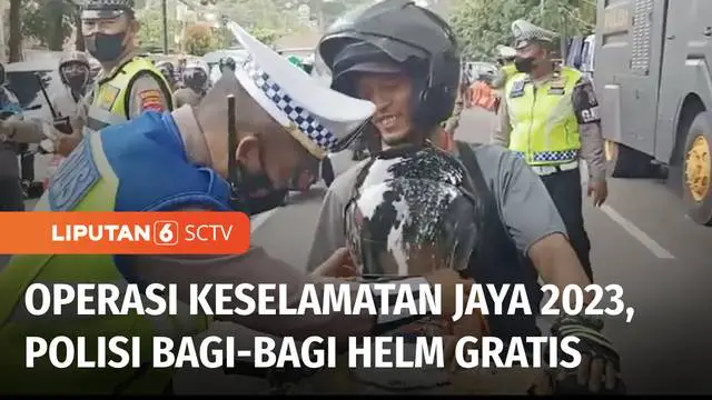 Untuk meningkatkan kesadaran masyarakat agar tertib lalu lintas, Operasi Keselamatan Jaya digelar di seluruh Indonesia. Dalam operasi ini, polisi bagi-bagi helm gratis untuk pengendara.