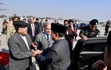 VIDEO: PM Pakistan Ikut Jet Tempur Kawal Pesawat Prabowo "Ini Bukan Bantuan"