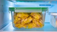 Resep Ayam Bumbu Kuning Frozen, Praktis untuk Stok Masakan di Rumah