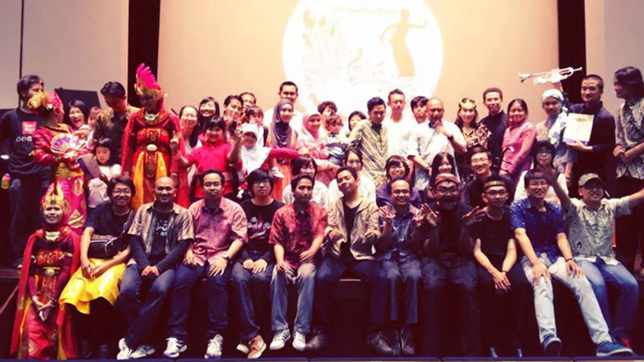 Serunya Peringati Hari Batik Nasional di Osaka 