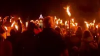 VIDEO: Tradisi Unik Mengarak Obor Akhir Tahun di Skotlandia