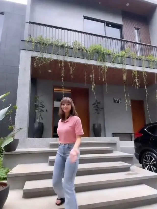 Hampir Selesai, Ini 7 Potret Rumah Baru Glenca Chysara dan Rendi Jhon yang Mewah