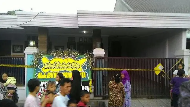 Dirkrimum Polda Metro Jaya Kombes Pol Khrisna Mukti mengatakan, penyidik masih terus menggali keterangan dari Heri, terduga pembunuh ibu dan anak di Perumahan Aneka Elok Blok A13 no 8 Penggilingan, Cakung, Jakarta Timur. Prarekonstruksi pun digelar di tem