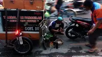 Tambal Ban 'Acuh tapi Butuh' Siap Layani Warga Yogya Siang-Malam