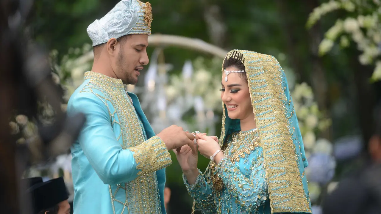 [Fimela] Irish Bella dan Ammar Zoni