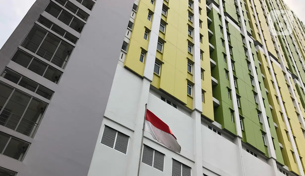 Suasana Rusun Pasar Rumput di Manggarai, Jakarta, (27/10/2020). Perumda Pasar Jaya bersama Pemprov DKI masih menggodok alokasi penerima manfaat Rusun Pasar Rumput, termasuk konsep kepemilikan apakah menjadi rumah susun sederhana sewa (Rusunawa) atau milik (Rusunami). (Liputa6.com/Immanuel Antonius)