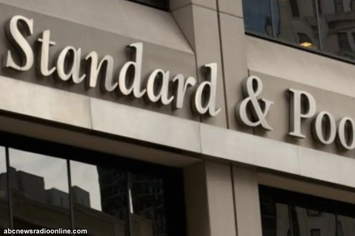 standart-and-poor131216b.jpg