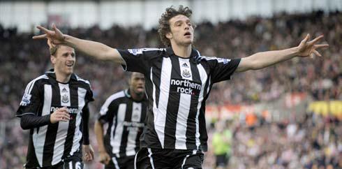 Andy Carroll mencuat bersama Newcastle United. (AFP/Olly Greenwood)