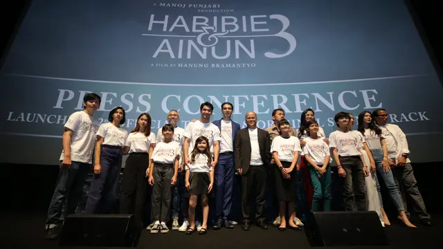 [Fimela] Reza Rahadian