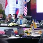 Pertemuan Menteri Ekonomi ASEAN (ASEAN Economic Minister/AEM) ke-55 berhasil menyelesaikan lima dari tujuh prioritas ekonomi. Pertemuan AEM ke-55 yang dipimpin Menteri Perdagangan Zulkifli Hasan ini berlangsung pada pada Sabtu (19/8) di Semarang, JawaTengah. (Dok. Kemendag)