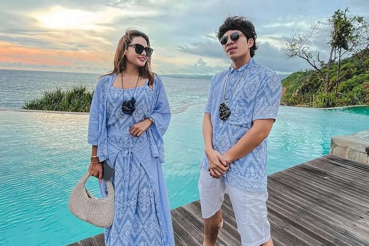 Atta Halilintar dan Aurel Hermansyah. (Foto: Instagram @attahalilintar)