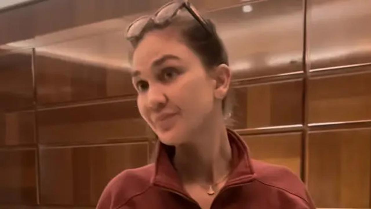 6 Potret Terbaru Luna Maya Terbang ke Roma Tanpa Maxime Bouttier, Langsung Kerja Lagi Pakai Tas Seserahan Seharga Rp70 Juta