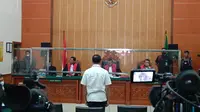 Eks Kapolsek Kalibaru, Kompol Kasranto divonis penjara 17 tahun oleh Majelis Hakim Pengadilan Negeri Jakarta Barat.