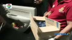 Petugas Satuan Reskrim Polres Kota Semarang menyita puluhan dus air minum dalam kemasan dari beberapa toko di Kota Semarang.