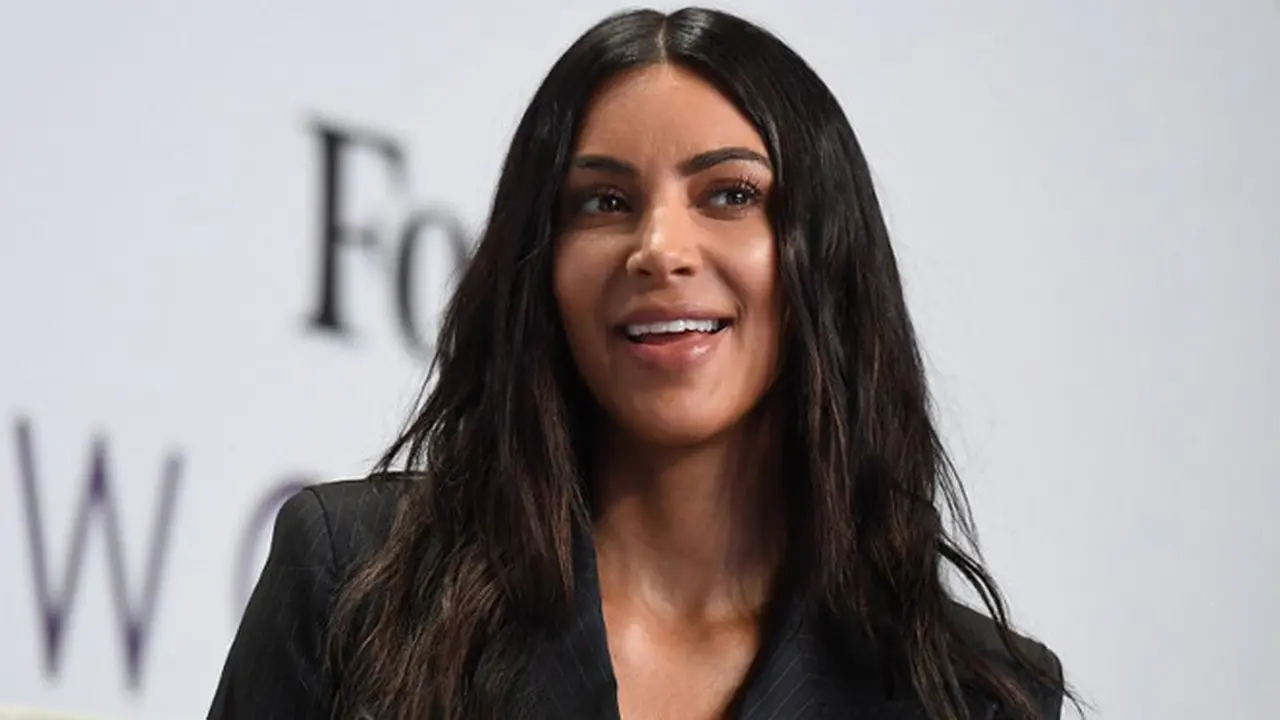 [Bintang] Kim Kardashian