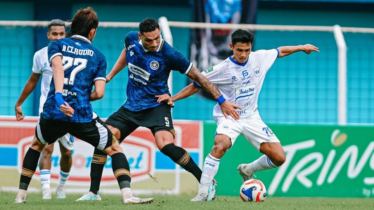 Duel Kontra Persiku Diwarnai 3 Penalti dan Drama Injury Time Molor, PSIS Pilih Bungkam soal Wasit