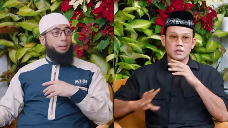 Ustadz Khalid Basalamah (kiri) dan Denny Sumargo