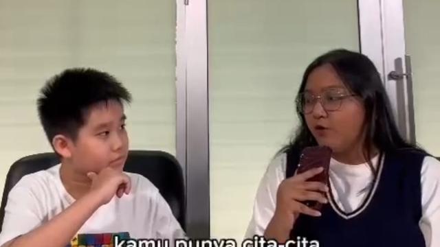 Nathan saat diwawancarai Bukune (sumber: instagram @yangjubun)