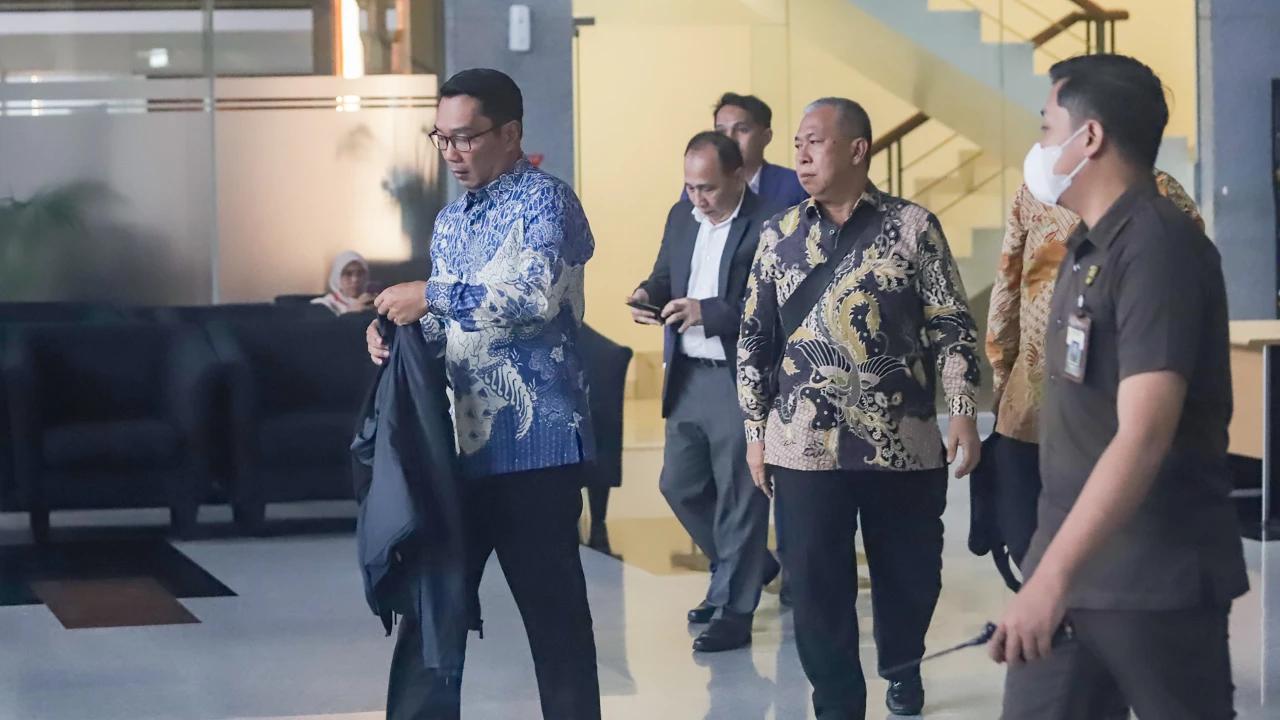 FOTO: Ridwan Kamil Penuhi Pemeriksaan KPK Terkait Kasus Dugaan Korupsi Pengadaan Iklan Bank BJB