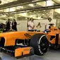 Fernando Alonso kembali mengemudikan McLaren 17 jam setelah menyatakan penisun dari ajang balapan F1. (motorsport/ Jon Noble)