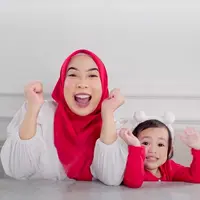 Fitri Tropica memberikan ugly cake untuk anak pertama (instagram/fitrop)