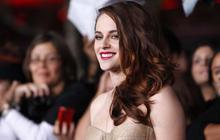 Kristen Stewart tampil cantik di pemutaran film 'Twilight