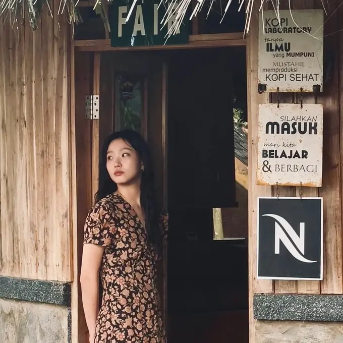 Kim Go Eun (Instagram/wxczsz)