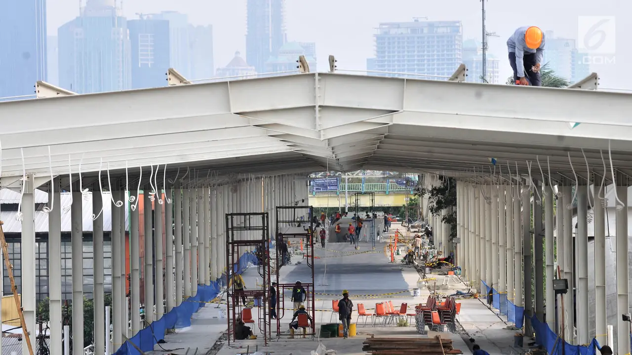 Besok Diresmikan, Pembangunan Skybridge Tanah Abang Baru 75 Persen