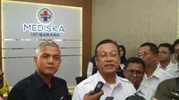 Direktur PT KAI Edi Sukmoro usai meresmikan Klinik Mediska di Stasiun Jatibarang Kabupaten Indramayu. Foto (Liputan6.com / Panji Prayitno)