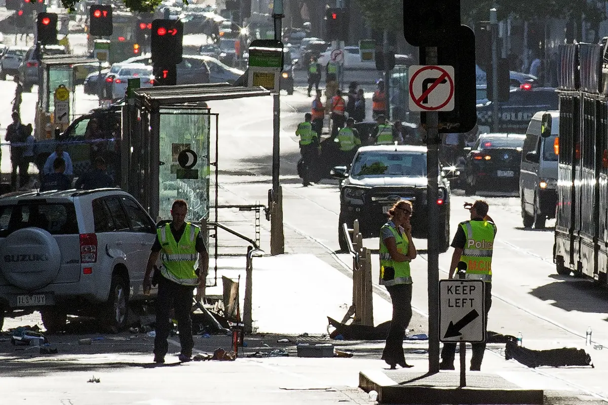 Mobil Tabrak Kerumunan Pejalan Kaki di Melbourne