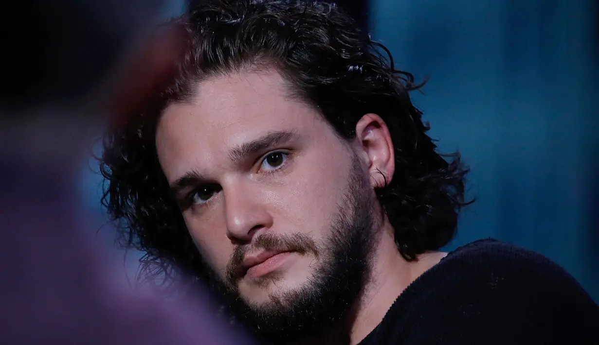 Sepertinya ia miliki malam yang sulit sehingga mabuk berat dan membuat kerusuhan. (RadioTimes)