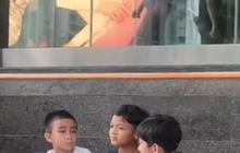 Viral Video Rafathar Ngemper di Depan Mall Jadi Bahan Konten Bersyukur, Sandal yang Dipakai Malah Bikin Salfok