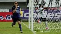 Cristian Gonzales Ingin Makin Tajam saat Melawan Persib