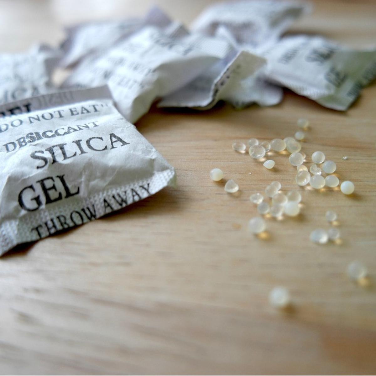 Ilustrasi Silica Gel.
