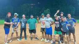 Personel The Flaming Lips Ikut Main Slowpitch Bareng The Panthers di Jakarta