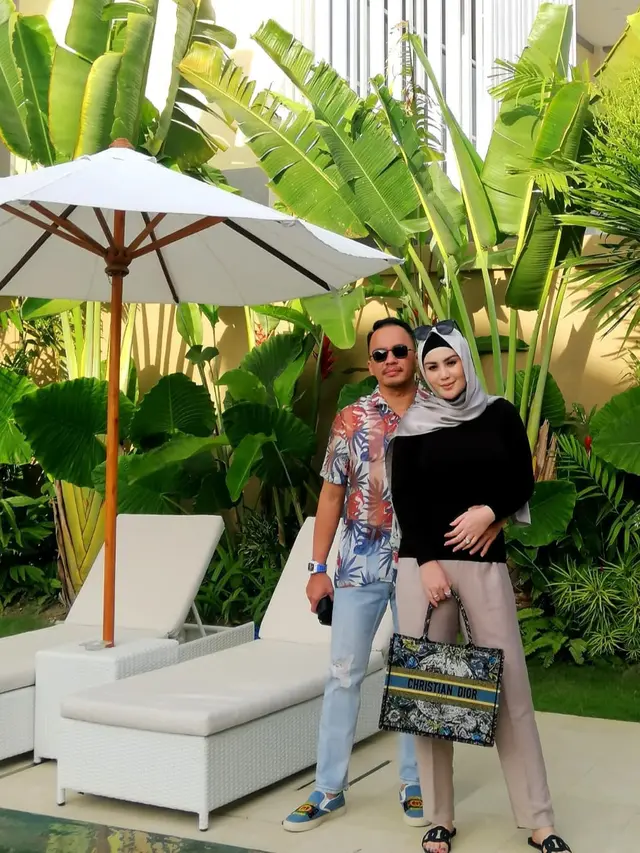 7 Potret Terbaru Jennifer Dunn dan Faisal Haris yang Masih Kerap Jadi Sorotan
