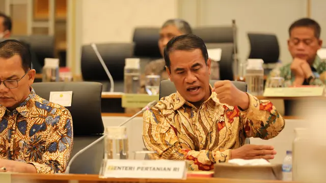 Lindungi Petani, Mentan Amran Tegaskan Blacklist dan Cabut Izin 4 Perusahaan Pemalsu Pupuk