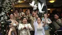 6 Foto Lawas Bams Eks Samsons dan Istri saat Menikah, Jadi Kenangan Manis