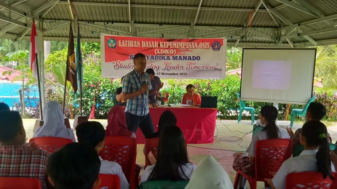 Kegiatan kesiswaan yang dilakukan oleh SMK Yadika Manado, salah satu sekolah swasta ternama di Sulut.