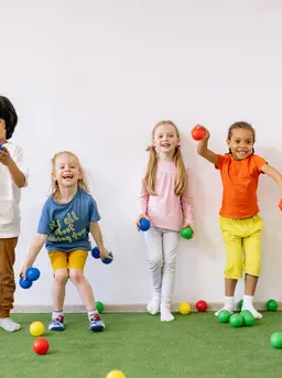 Setiap anak pasti pernah merasa takut, ragu, atau ingin menyerah ketika menghadapi sesuatu yang terasa sulit (Sumber: Pexels.com)