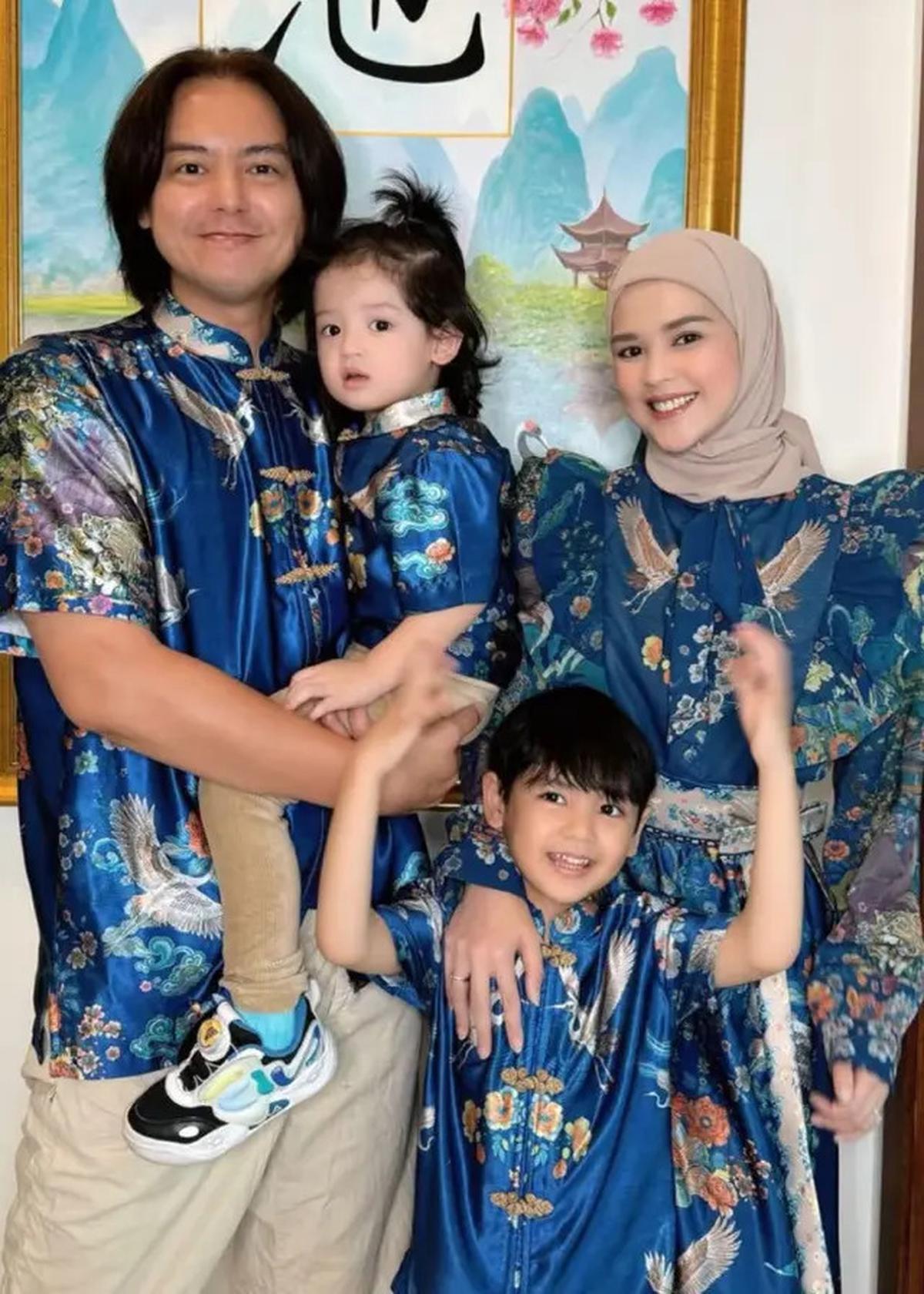 8 Tampilan Menggemaskan Anak Artis Kenakan Baju Tradisional China saat Imlek 2025, Anak Cut Meyriska hingga Marisa Nasution