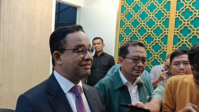 Calon presiden (capres) nomor urut 01, Anies Baswedan di Kantor PKB.