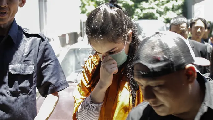 Jennifer Dunn di Kejaksaan Negeri Jakarta Selatan