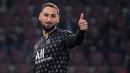 Gianluigi Donnarumma saat ini mampu menjadi kiper utama PSG walapun sempat kalah dengan Keylor Navas. Ia mampu tampil solid saat melawan Manchester City di Liga Champions dan satu clean sheet dari empat laga yang telah dilaluinya di Ligue 1. (AFP/Franck Fife)