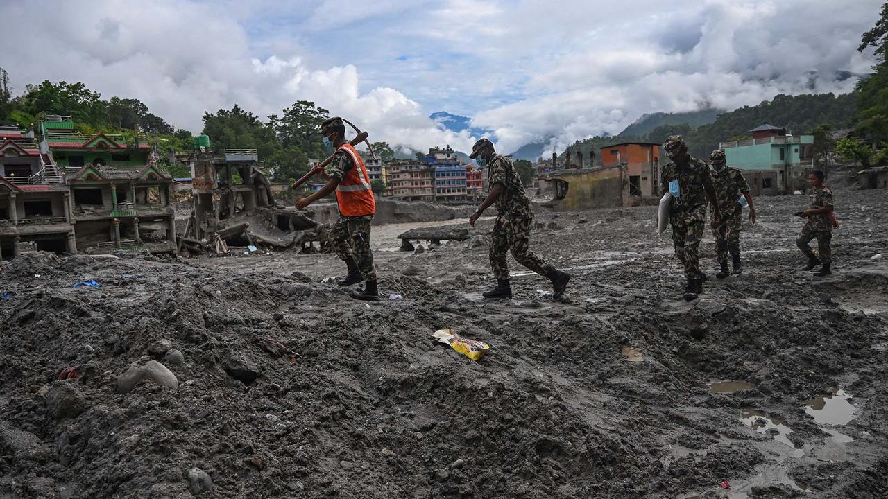 Pencarian Ribuan Warga Hilang Terus Dilakukan di Nepal